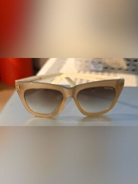 Tom Ford Beige Cat-Eye Sunglasses with Gradient Lenses